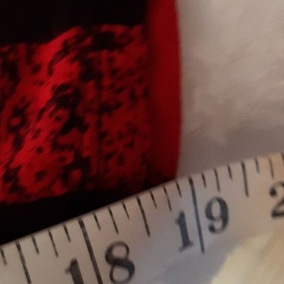 Cato  Womans Red  Black Print Long SleeveTop M - Picture 9 of 9
